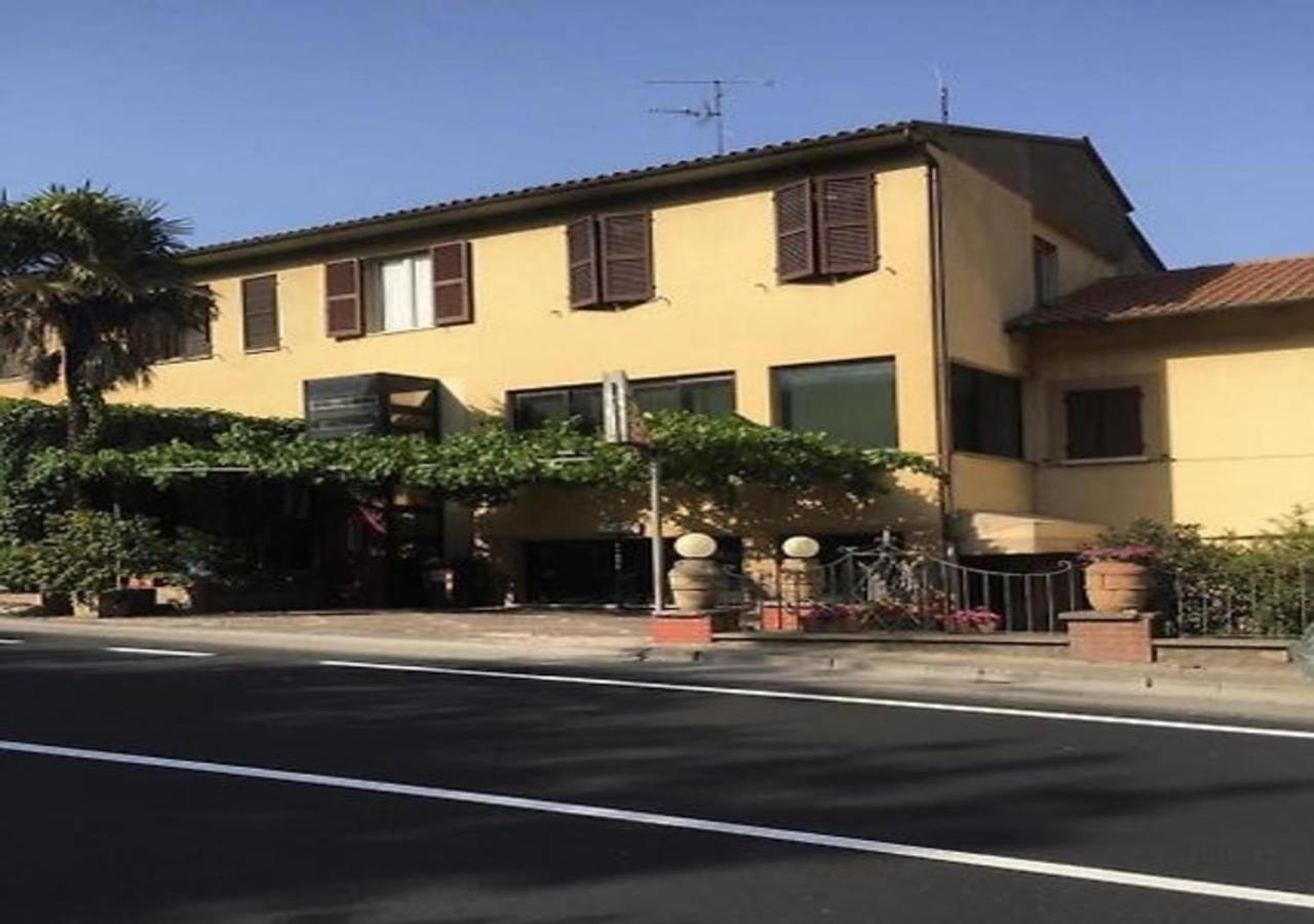 Hotel La Nuova Pergoletta Orvieto Exterior foto