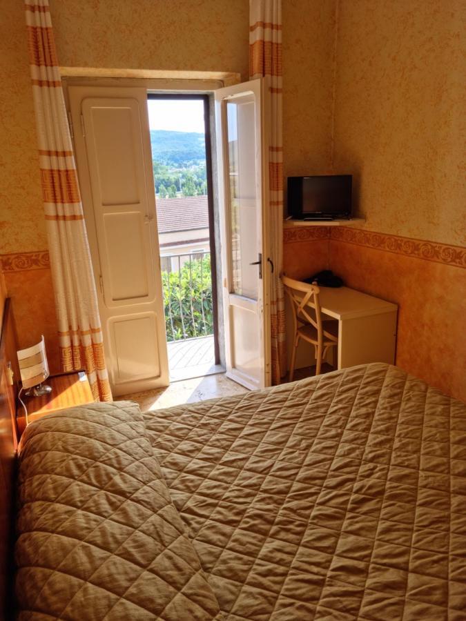 Hotel La Nuova Pergoletta Orvieto Exterior foto